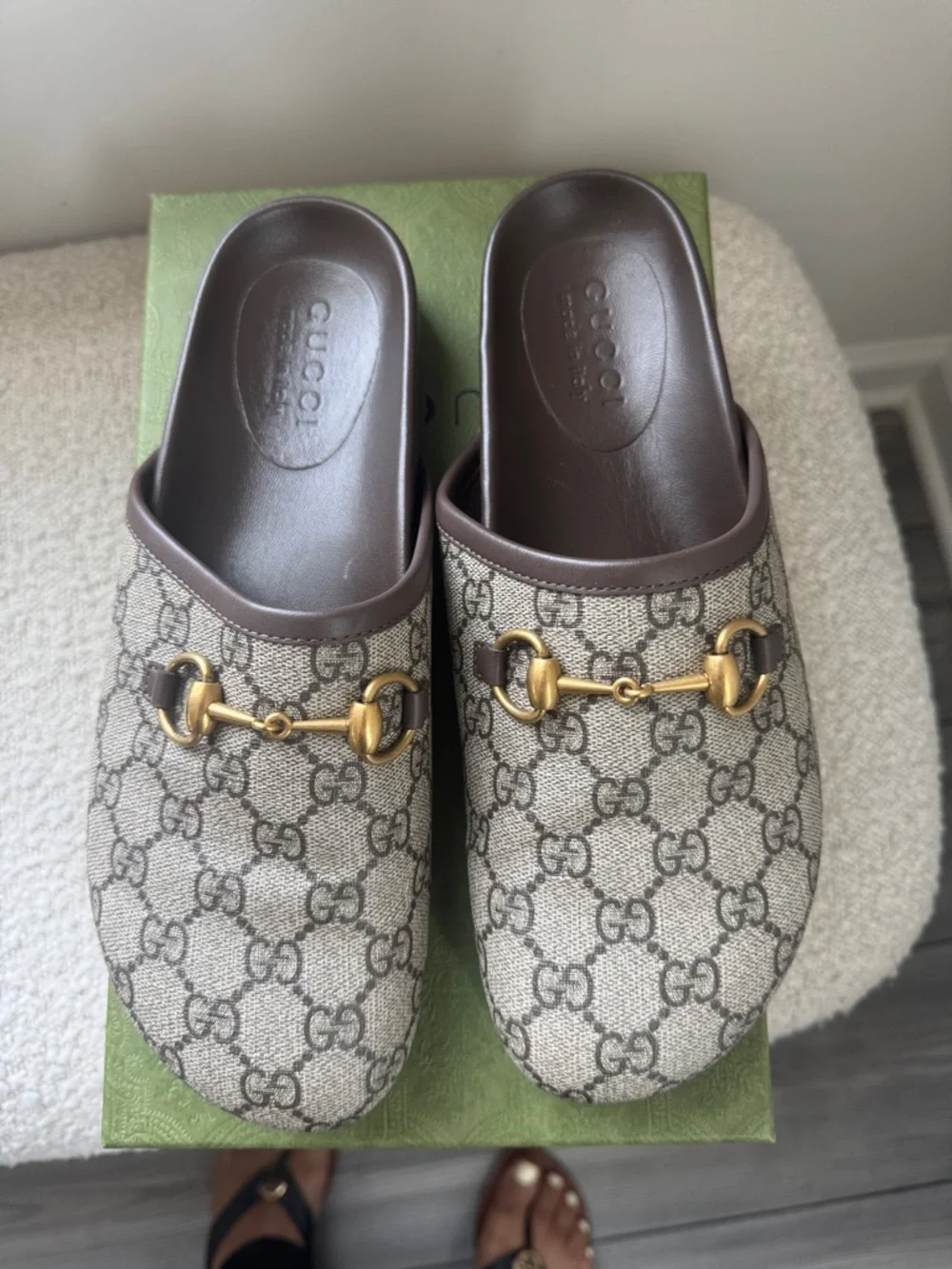 1000% Authentic Gucci Brown/Beige GG Canvas Horsebit Mule Size 9 - Picture 2 of 8